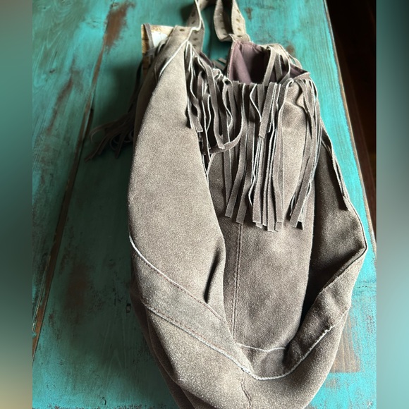 R & J fringed hobo bag. - Picture 2 of 5